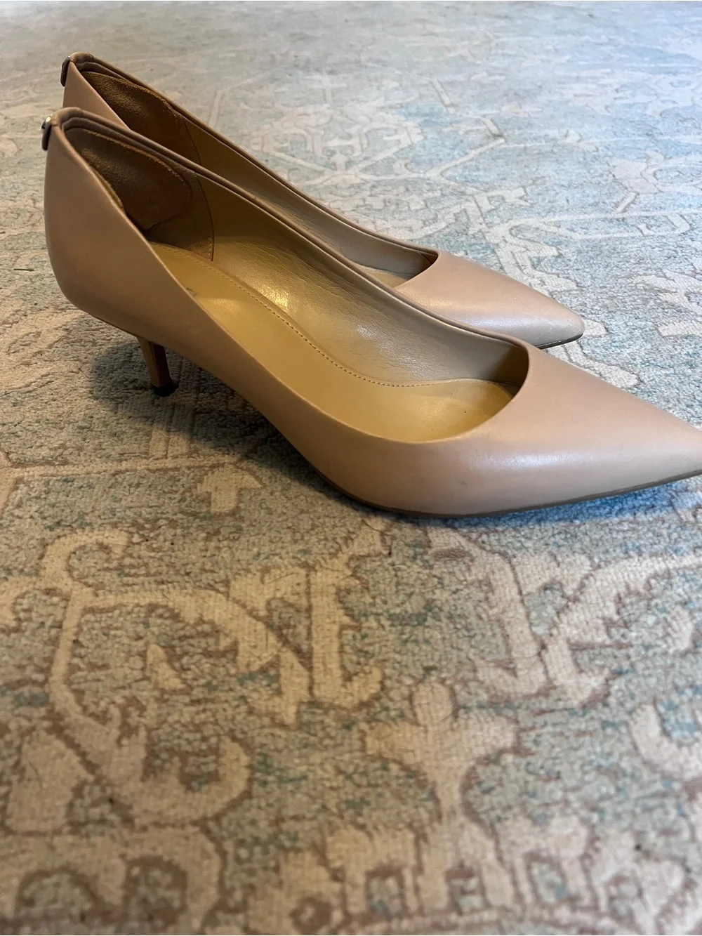 Michael Kors Nude Leather Pointed Toe Pump Heels Size 9.5